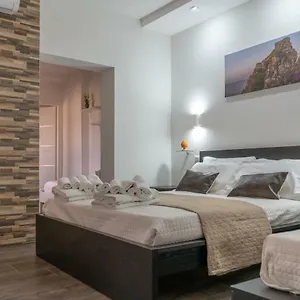  Bed & Breakfast Marranzanu Italia